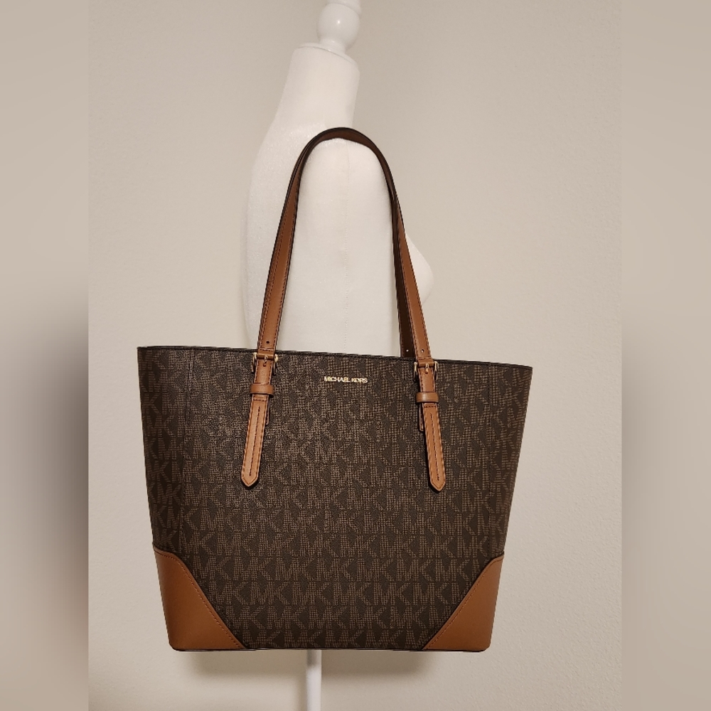 Michael Kors Large Tote "Aria"